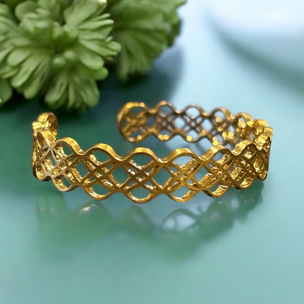 Celtic Knot Gold Tone Cuff Bracelet J25